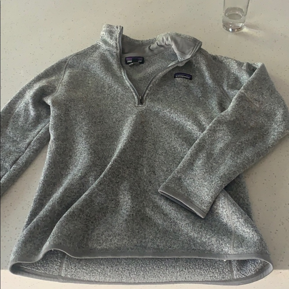 Patagonia size large quarter zip grey